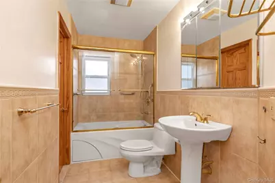 164-12 76th Avenue, Fresh Meadows, NY 11366 - Photo 12