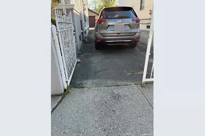 219-16 143rd Road, Springfield Gardens, NY 11413 - Photo 2
