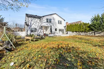 166 17th Street, West Babylon, NY 11704 - Photo 30