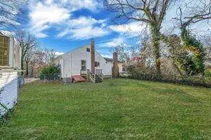 91 Tower St, Sayville, NY 11782 - Photo 28