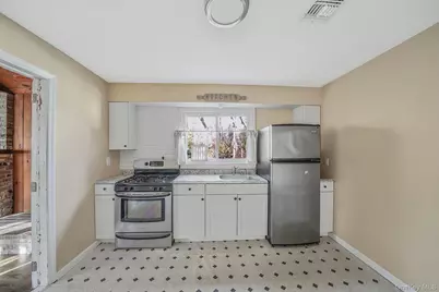 91 Tower Street, Sayville, NY 11782 - Photo 10