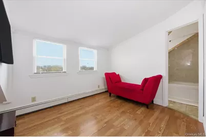 2930 Yates Avenue, Bronx, NY 10469 - Photo 12