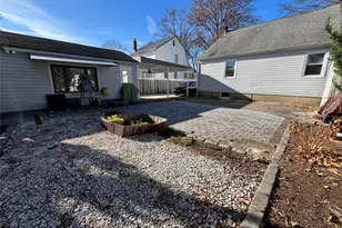 182 Lexington Ave, Franklin Square, NY 11010 - Photo 6