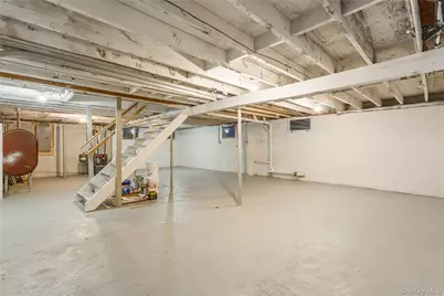 10 Overbrook Street, Riverhead, NY 11901 - Photo 8