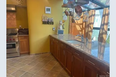 1457 Bay Street, New York, NY 10305 - Photo 10