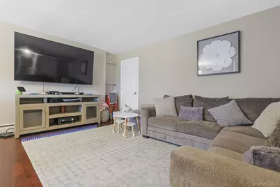 64 Parkside #B, Suffern, NY 10901 - Photo 2