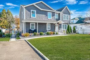 50 Verazzano Ave, Copiague, NY 11726 - Photo 2