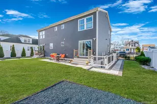 50 Verazzano Ave, Copiague, NY 11726 - Photo 42