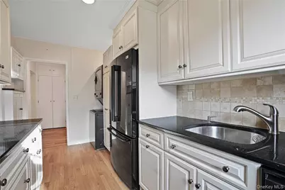 17 Manor House Drive #K14, Dobbs Ferry, NY 10522 - Photo 10