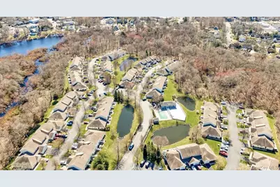 70 Strawberry Commons, Riverhead, NY 11901 - Photo 32