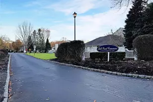 70 Strawberry Commons, Riverhead, NY 11901 - Photo 24