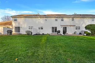 70 Strawberry Commons, Riverhead, NY 11901 - Photo 20