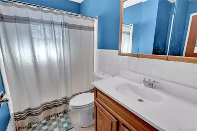 266 N Kentucky, Massapequa, NY 11758 - Photo 18