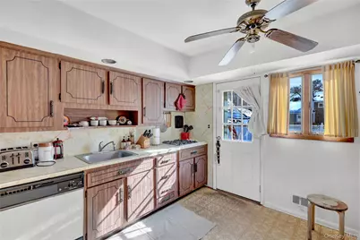 266 N Kentucky, Massapequa, NY 11758 - Photo 12