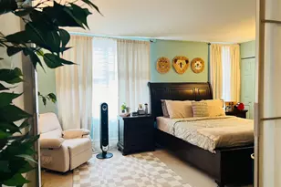 54-44 Little Neck Pkwy, Little Neck, NY 11362 - Photo 18