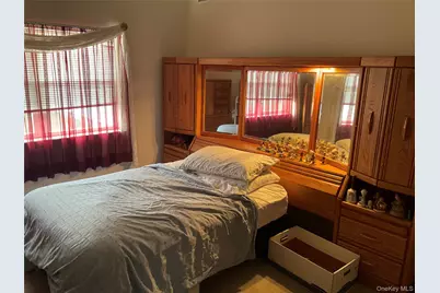 409 Village Circle N, Manorville, NY 11949 - Photo 10