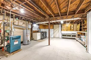 10 Fairfield Ave, Port Washington, NY 11050 - Photo 18