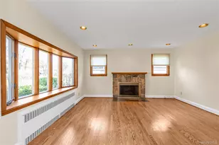 10 Fairfield Ave, Port Washington, NY 11050 - Photo 2