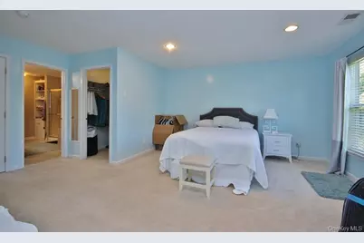 836 Huntington Drive, Fishkill, NY 12524 - Photo 10