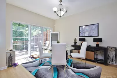 836 Huntington Drive, Fishkill, NY 12524 - Photo 4