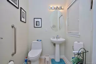 836 Huntington Dr, Fishkill, NY 12524 - Photo 8