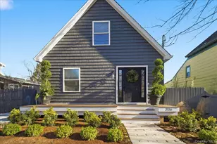 336 2nd Street St, Greenport, NY 11944 - Photo 18