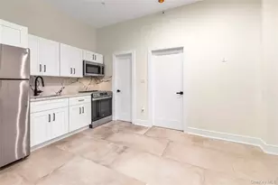 15-27 149th St, Whitestone, NY 11357 - Photo 2