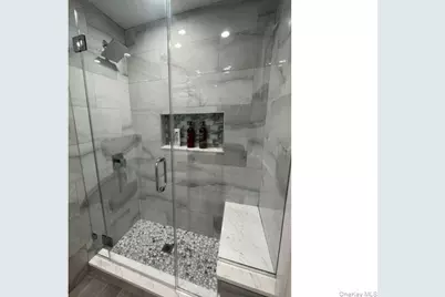 190 Beach 109th Street, Rockaway Park, NY 11694 - Photo 14