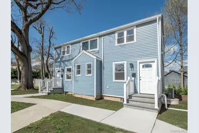 2B Jefferson Court, Roslyn Heights, NY 11577 - Photo 2
