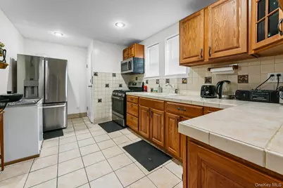 188-31 Lewiston Avenue, Saint Albans, NY 11412 - Photo 14