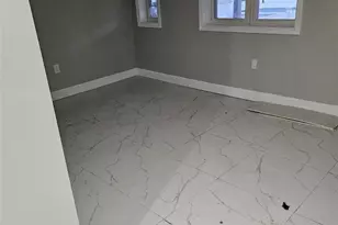 1918 Hunt Ave, Bronx, NY 10462 - Photo 10