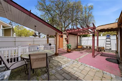 1074 Harrison Street, Uniondale, NY 11553 - Photo 14