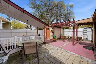 1074 Harrison St, Uniondale, NY 11553 - Photo 14