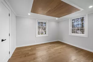 11 Entrance Rd, East Hills, NY 11577 - Photo 18