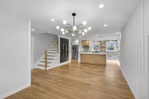 11 Entrance Rd, East Hills, NY 11577 - Photo 10