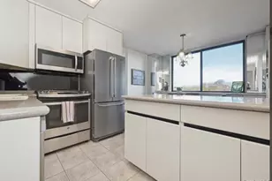 1 Bay Club Dr, Bayside, NY 11360 - Photo 10