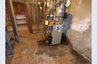 35 Gardner Avenue, Hicksville, NY 11801 - Photo 12