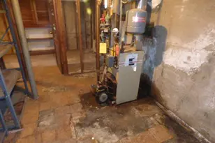 35 Gardner Ave, Hicksville, NY 11801 - Photo 12