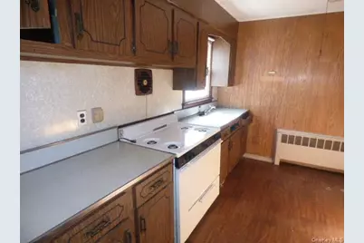 35 Gardner Avenue, Hicksville, NY 11801 - Photo 6