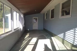 35 Gardner Ave, Hicksville, NY 11801 - Photo 4