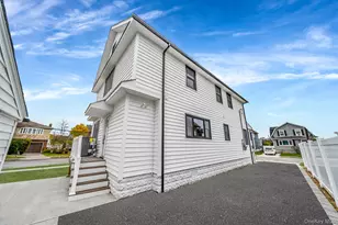 2929 Yale Pl, Baldwin, NY 11510 - Photo 6