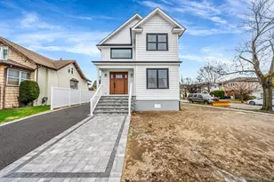 2929 Yale Pl, Baldwin, NY 11510 - Photo 2