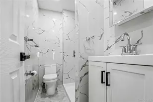 94-42 113th St, Richmond Hill, NY 11419 - Photo 16