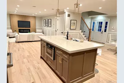 3 Narkin Court, Hicksville, NY 11801 - Photo 2