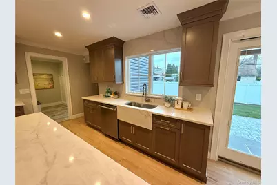 3 Narkin Court, Hicksville, NY 11801 - Photo 4