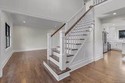 40 N Woodhull Road, Huntington, NY 11743 - Photo 2