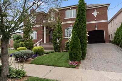 14910 7th Avenue, Whitestone, NY 11357 - Photo 2