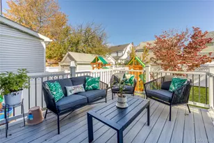 9257 246th St, Floral Park, NY 11001 - Photo 14