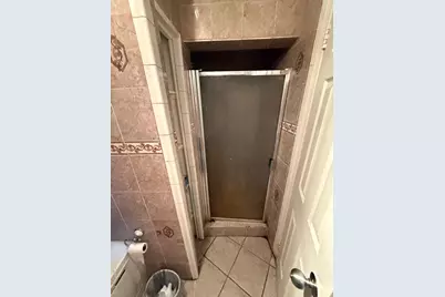 11715 200th Street, Saint Albans, NY 11412 - Photo 4