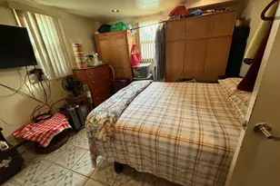 117-15 200th St, Saint Albans, NY 11412 - Photo 12